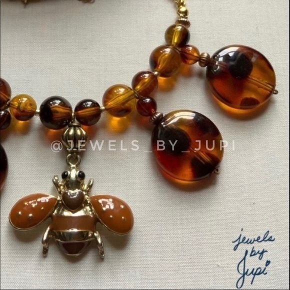 Handmade Upcycled Elegant Tortoise Print Bumble Bee Pendant Chain Necklace - Picture 6 of 6